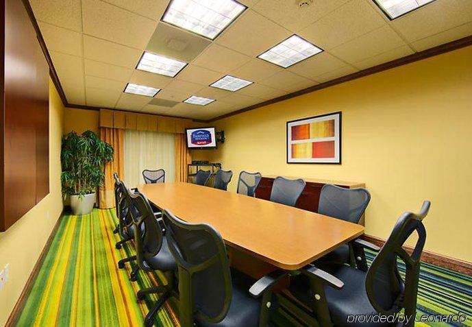 Fairfield Inn & Suites Twentynine Palms - Joshua Tree National Park Екстериор снимка